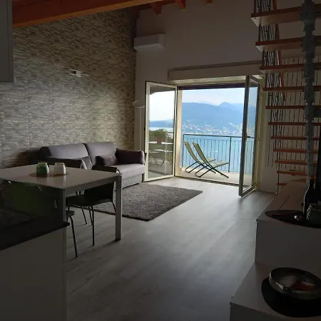 Emozioni Vista Lago Apartman *